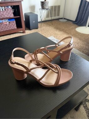Pashion latte capri and heel kit